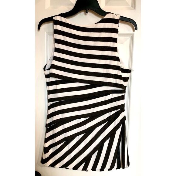 MYSTREE - NWT - L Sz M Raw Edge Striped Sleeveless Top/Dark Grey & White. CUTE! - Picture 4 of 16